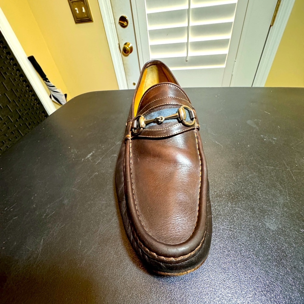 Gucci men’s brown 11D right horsebit designer loafer - Picture 2 of 8